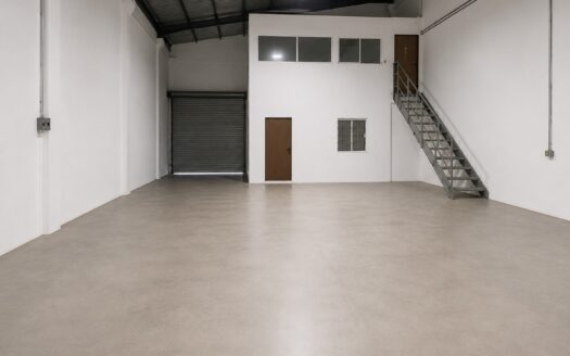 Bodega Renta 200M2 Licoln Mitras Poniente